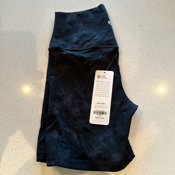 Nakedfeel Shorts 6" - Picture 5 of 5